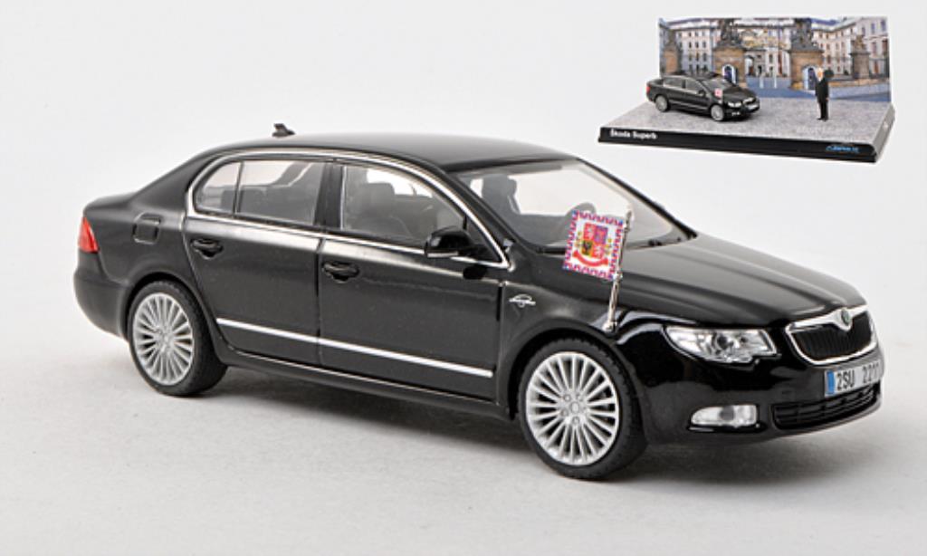 Skoda Superb 1/43 Abrex II L&K zwart modelauto