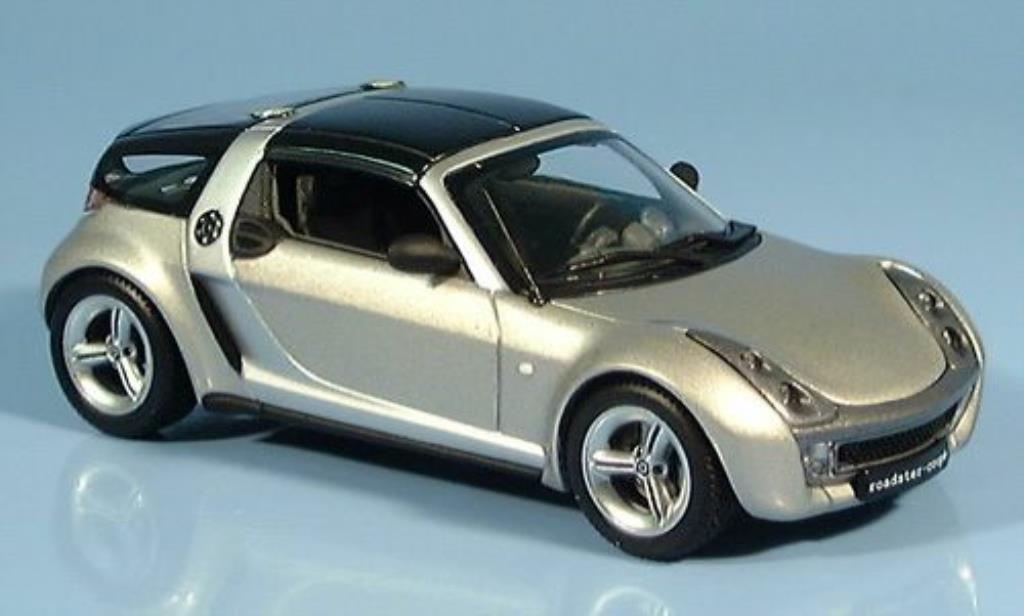 Smart Roadster coupe 1/43 Minichamps coupe beige 2003 modelauto