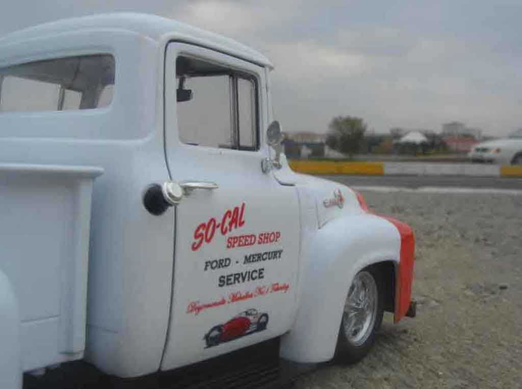 Ford 1956 Hot Rod so-cal truck 1/18 Welly