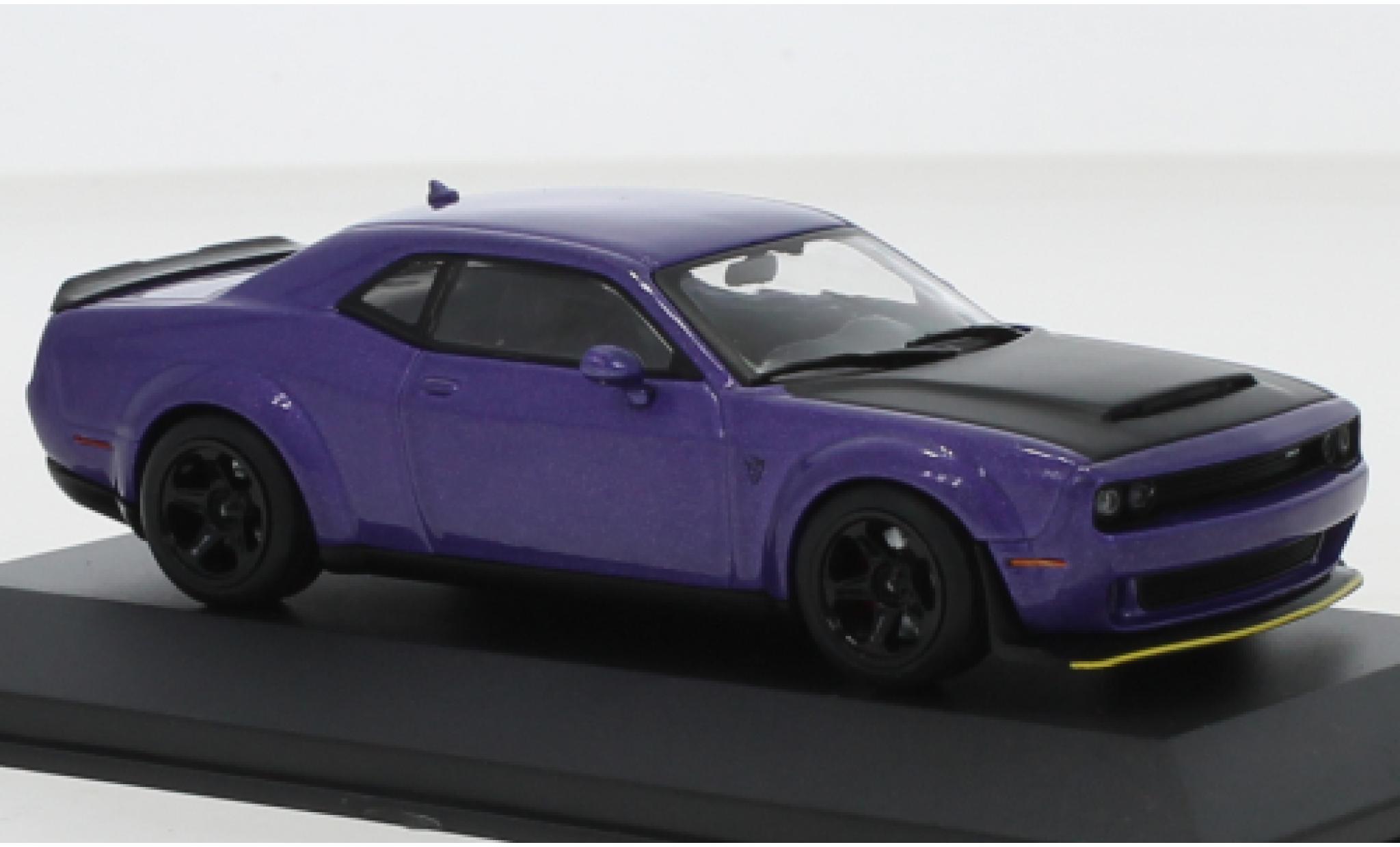 Dodge Challenger 1/43 Solido SRT Demon V8 6.2 metallic lila/zwart 2018 modelauto