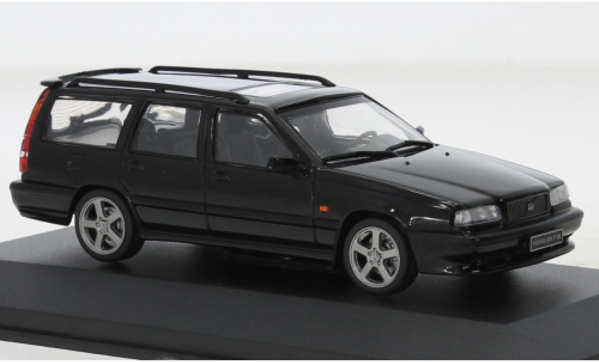 Volvo 850 1/43 Solido T5-R zwart 1996 modelauto
