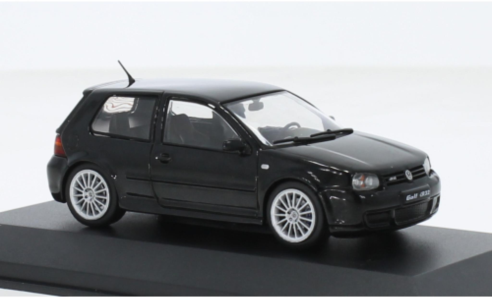 Volkswagen Golf 1/43 Solido IV R32 zwart modelauto