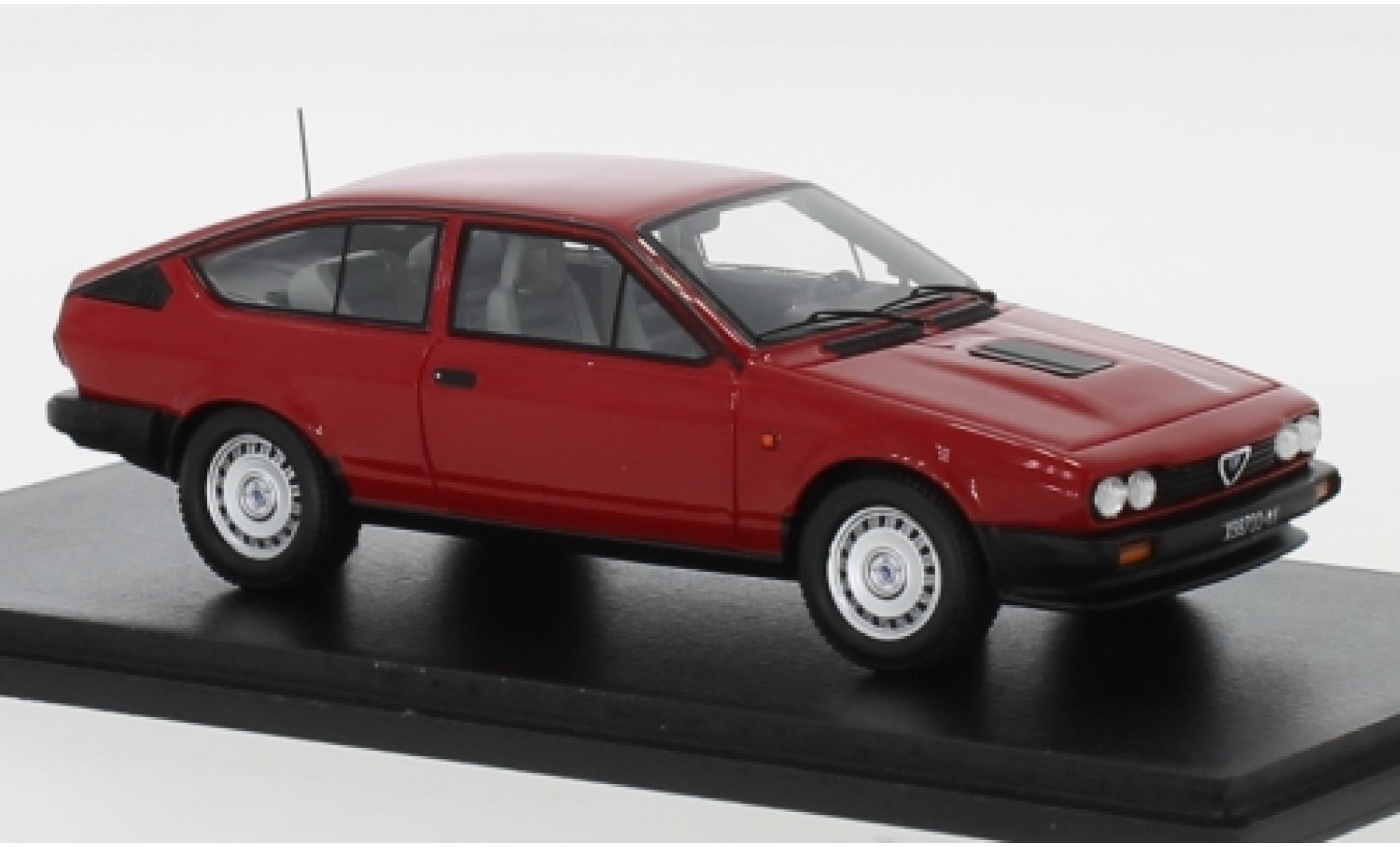 Alfa Romeo GT 1/43 Spark V6 rood 1980 modelauto
