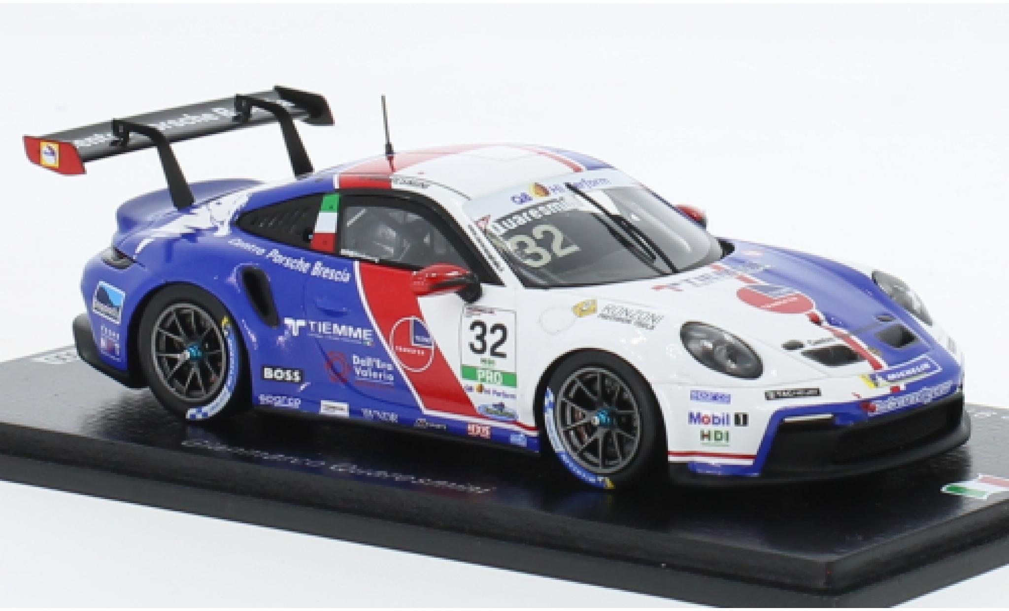 Porsche 991 GT3 Cup 1/43 Spark 911  No.32 Carrera Cup Italia 2022 modelauto