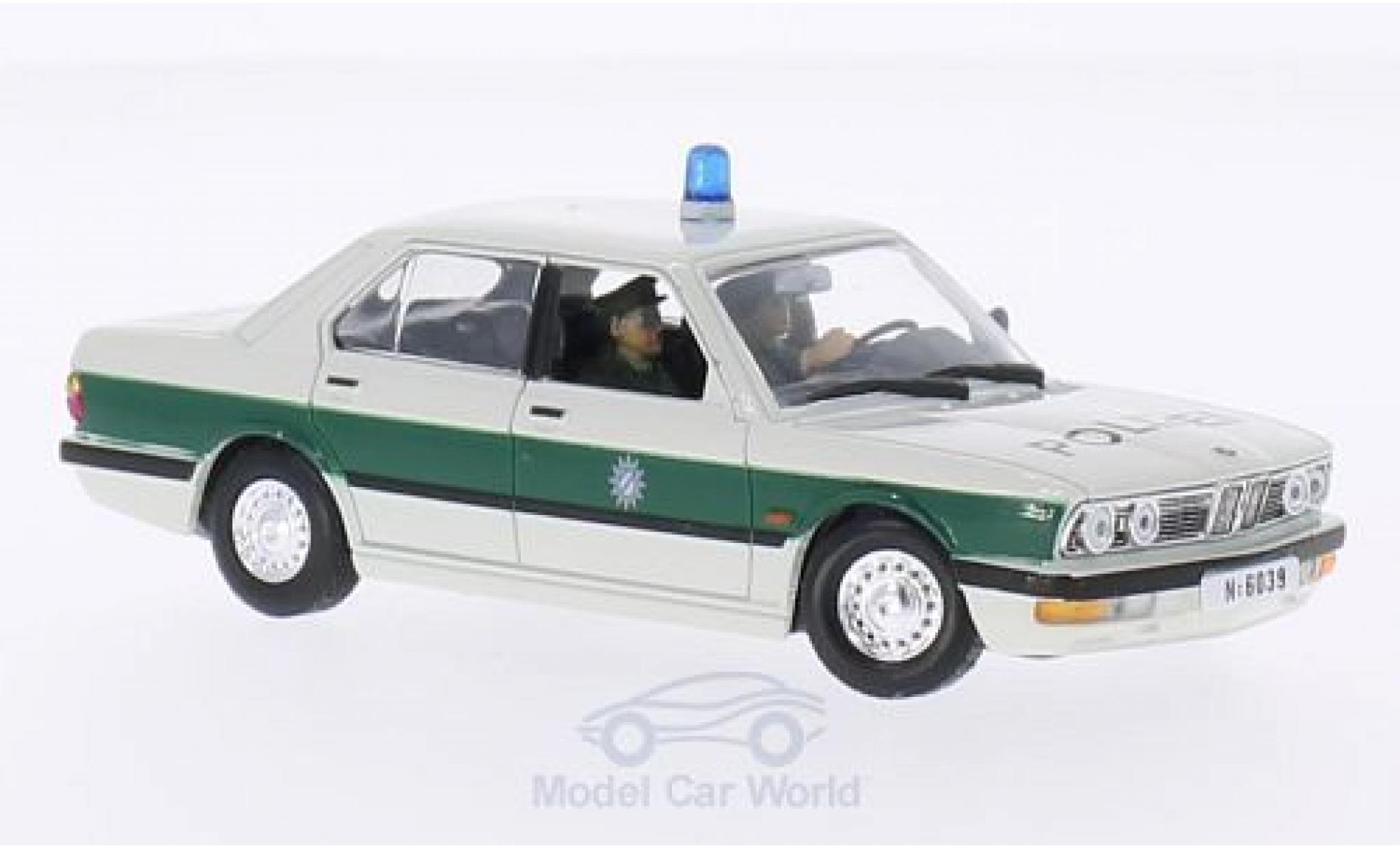 Bmw 518 1/43 SpecialC Politie wit/groen James Bond 007 Octopussy ohne Vitrine modelauto