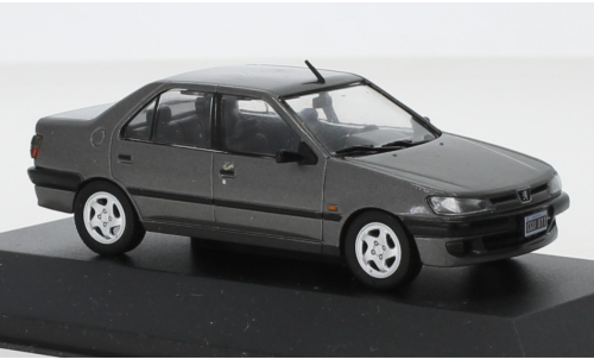 Peugeot 306 1/43 SpecialC XRd metallic grijs 1998 modelauto