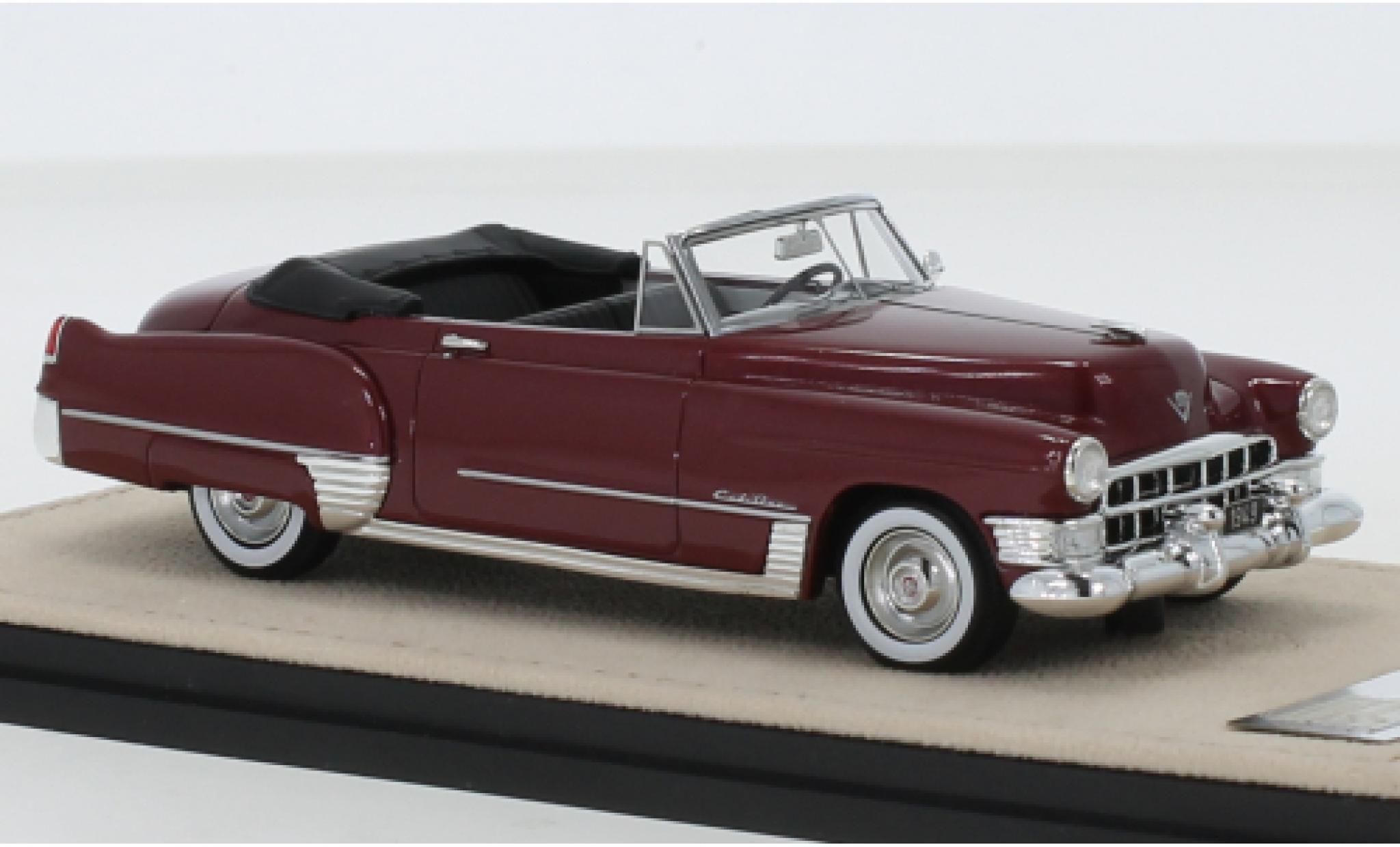 Cadillac Series 62 1/43 Stamp Models Cabriolet metallic rood 1949 modelauto