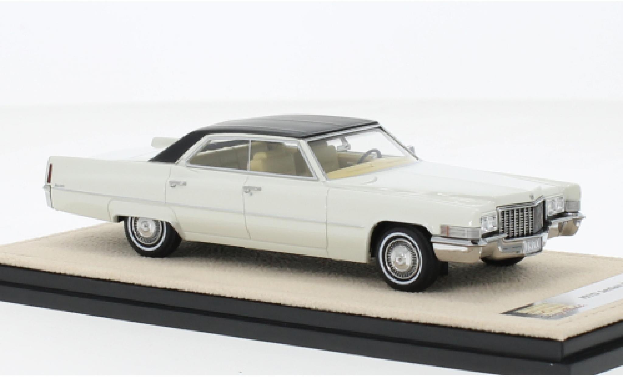 Cadillac Sedan 1/43 Stamp Models DeVille wit/zwart 1970 modelauto
