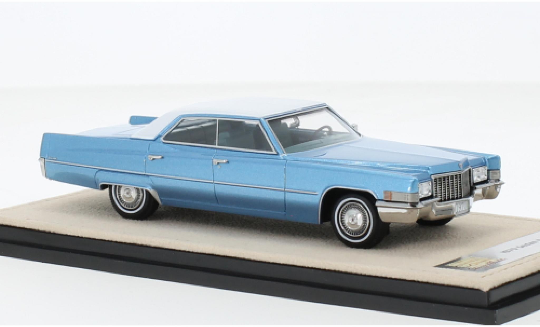 Cadillac Sedan 1/43 Stamp Models DeVille metallic blauw clair/wit 1970 modelauto