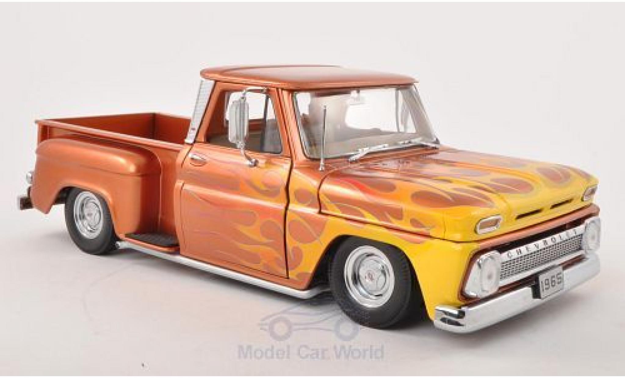 Chevrolet C-10 1/18 Sun Star Stepside Pick Up Low Rider kupfer/Dekor 1965 modelauto