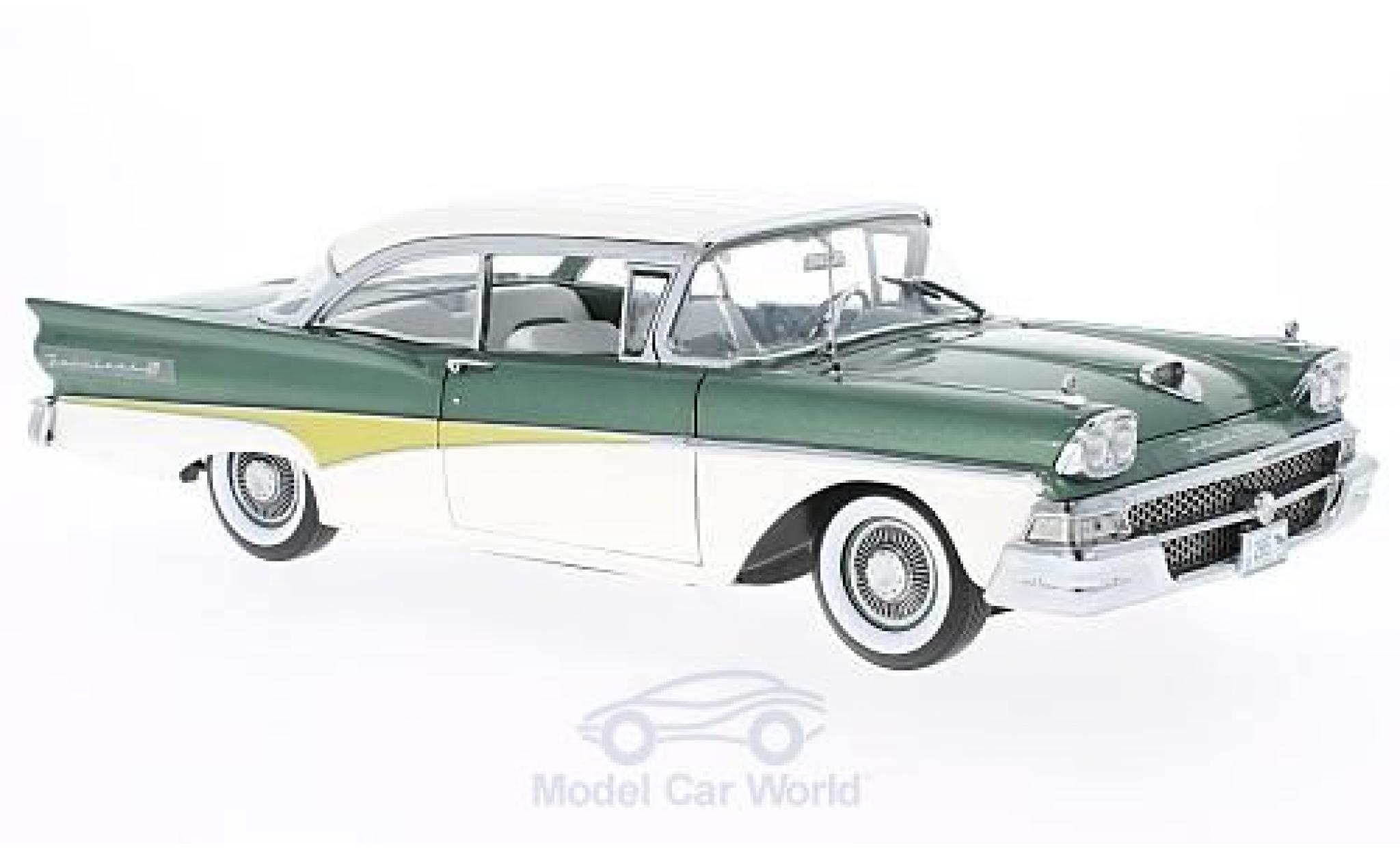 Ford Fairline 1958 1/18 Sun Star Failane 500 HardTop metallic groen/wit 1958 modelauto
