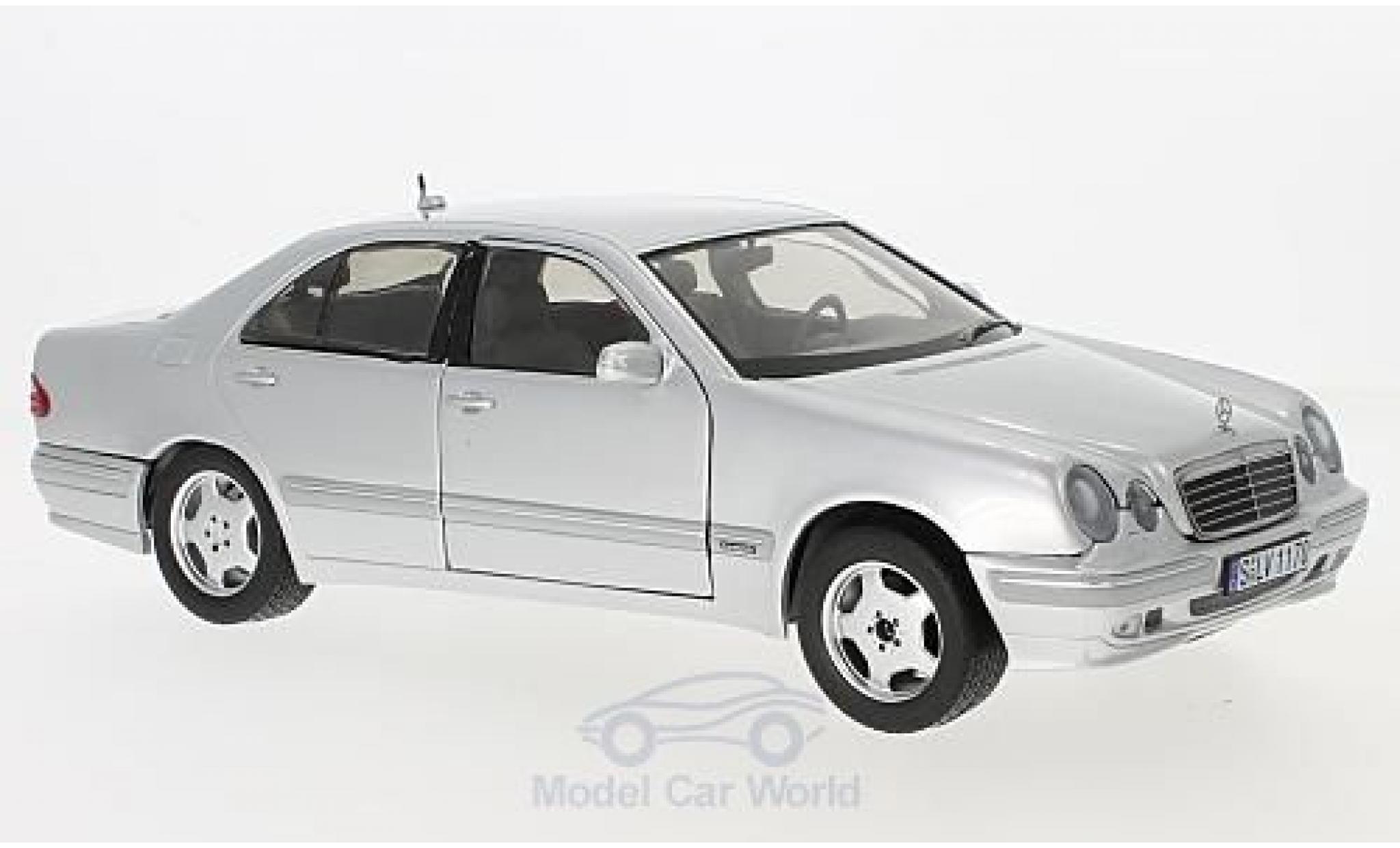 Mercedes Classe E 1/18 Sun Star E320 (W210) grijs modelauto