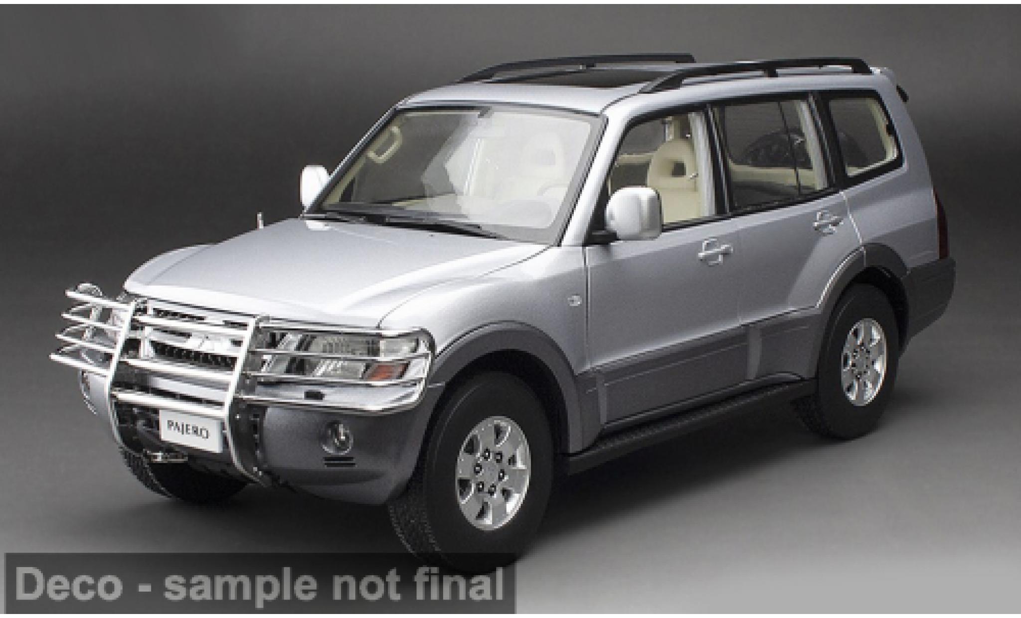 Mitsubishi Pajero 1/18 Sun Star V73 grijs 1:18 modelauto