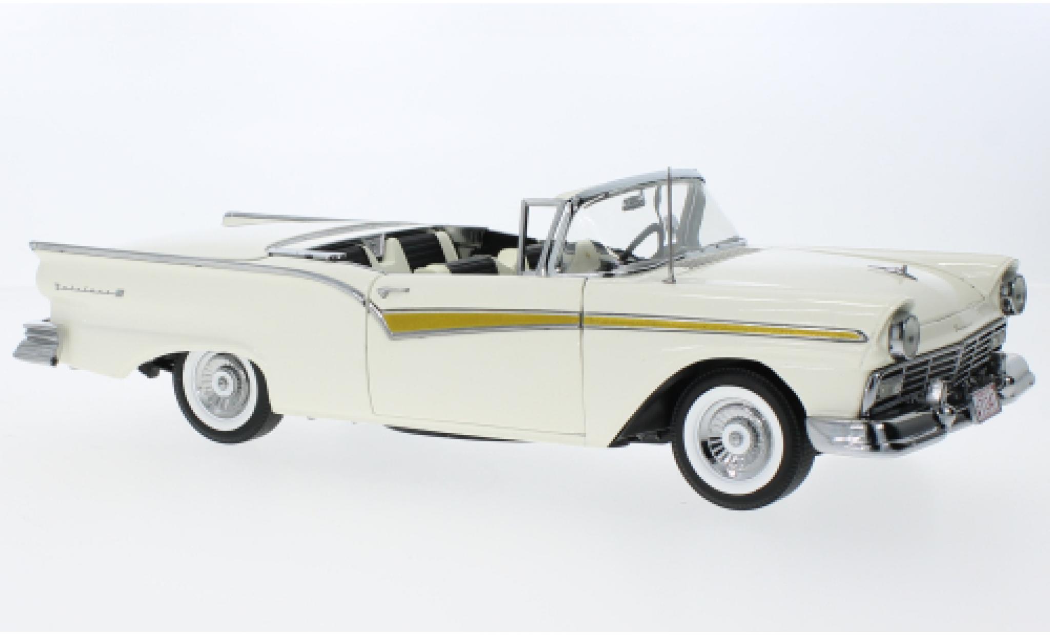 Ford Fairlane 1/18 Sun Star 500 Skyliner wit 1957 modelauto