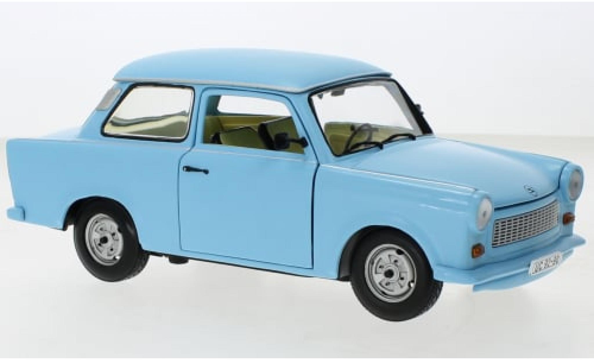 Trabant 601 1/18 Sun Star blauw 1:18 modelauto