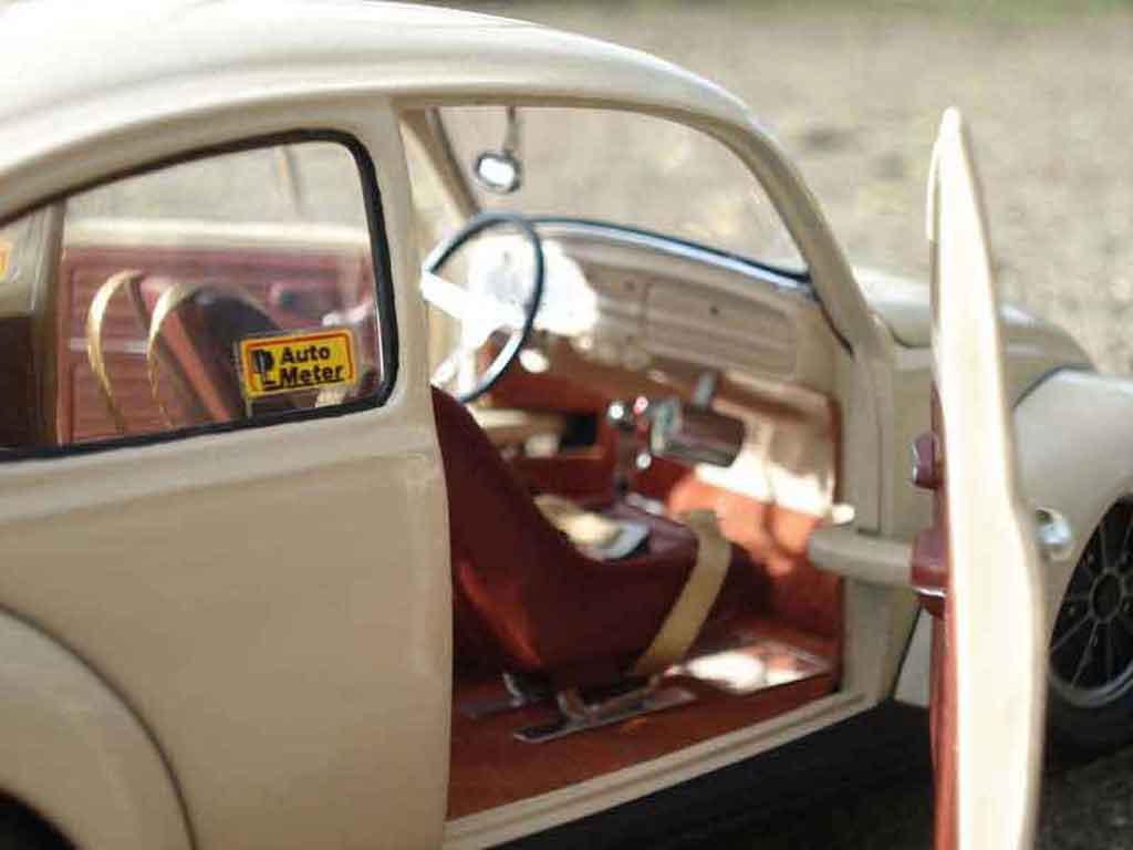 Volkswagen Kafer Base coccinelle 67 old school 1/18 Road Legend