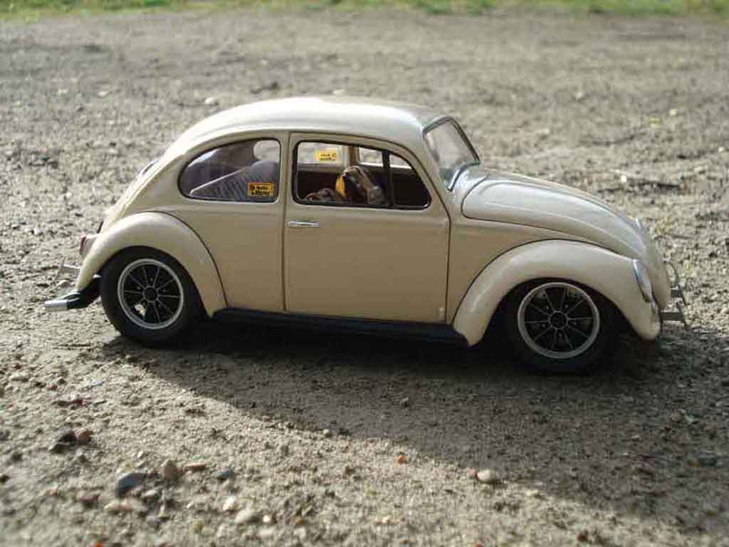 Volkswagen Kafer Base coccinelle 67 old school 1/18 Road Legend