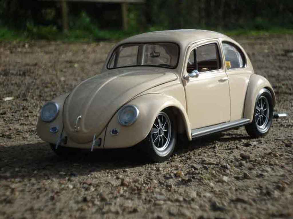Volkswagen Kafer Base coccinelle 67 old school 1/18 Road Legend