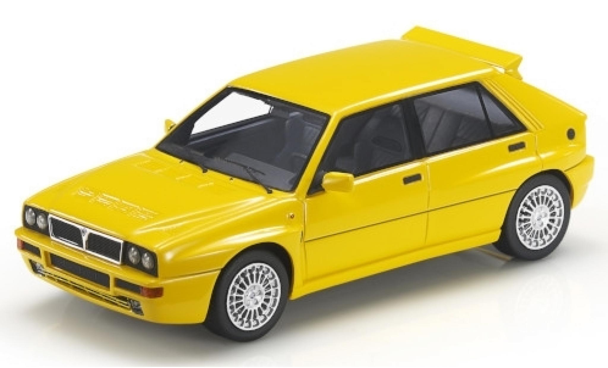 Lancia Delta 1/43 Topmarques Collectibles Integrale Evoluzione geel modelauto