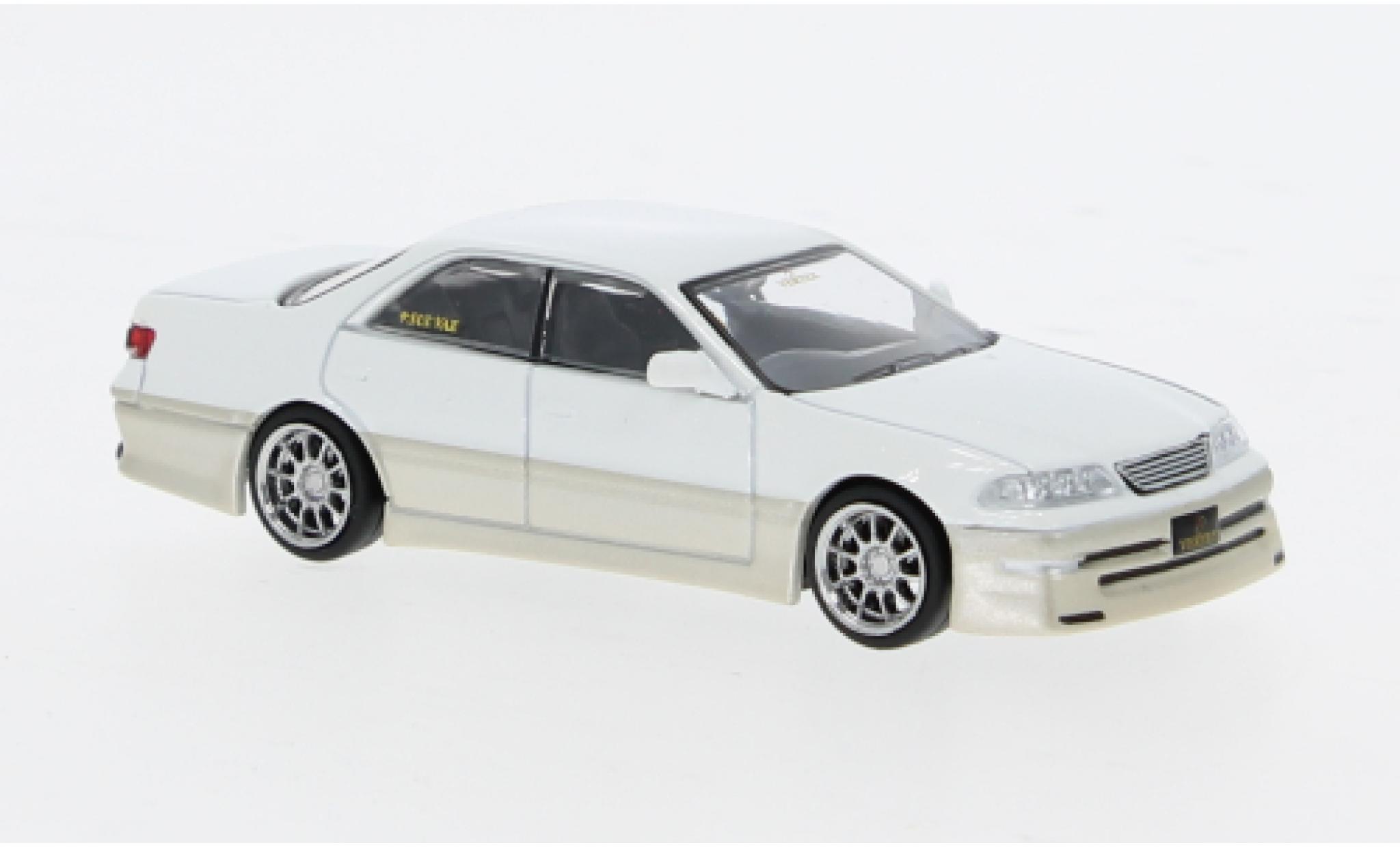 Toyota Mark 1/64 Tarmac Works II JZX100 beige 1:64 modelauto