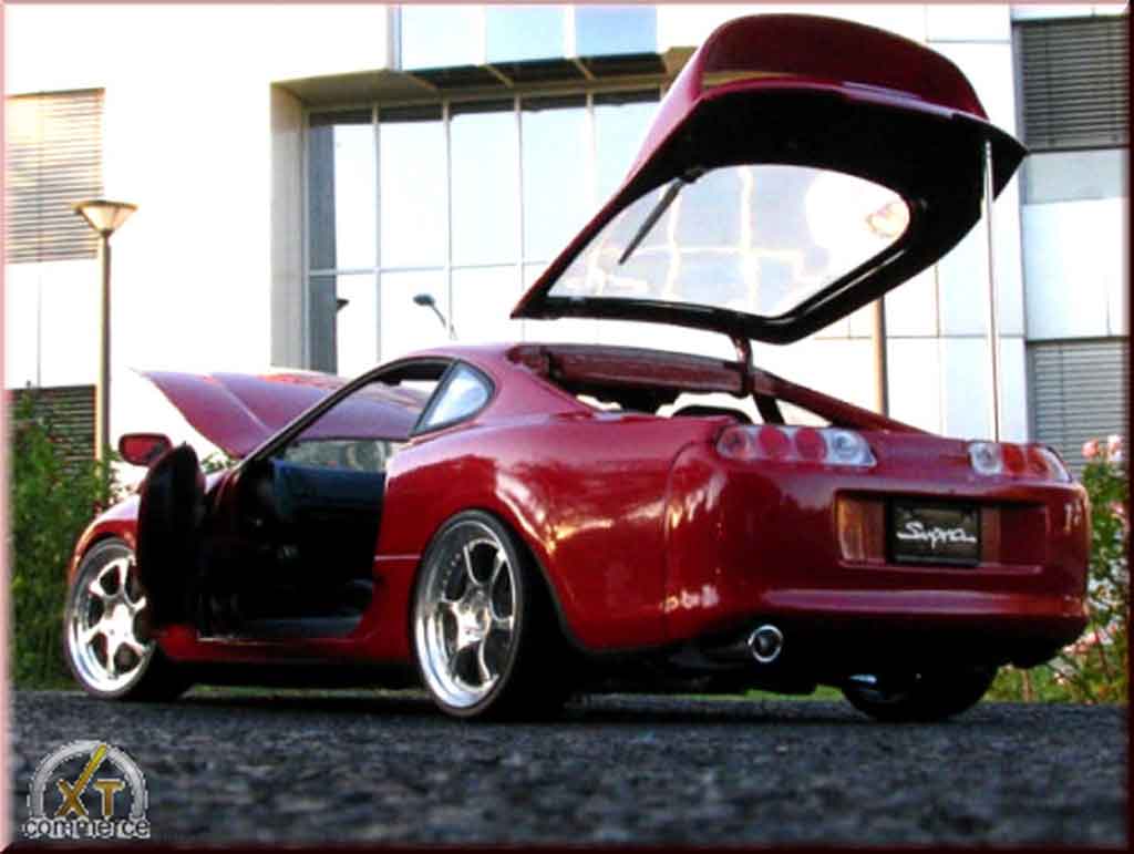 Toyota Supra Base rood jantes 8j x 18 aluminum hmc 1/18 Kyosho
