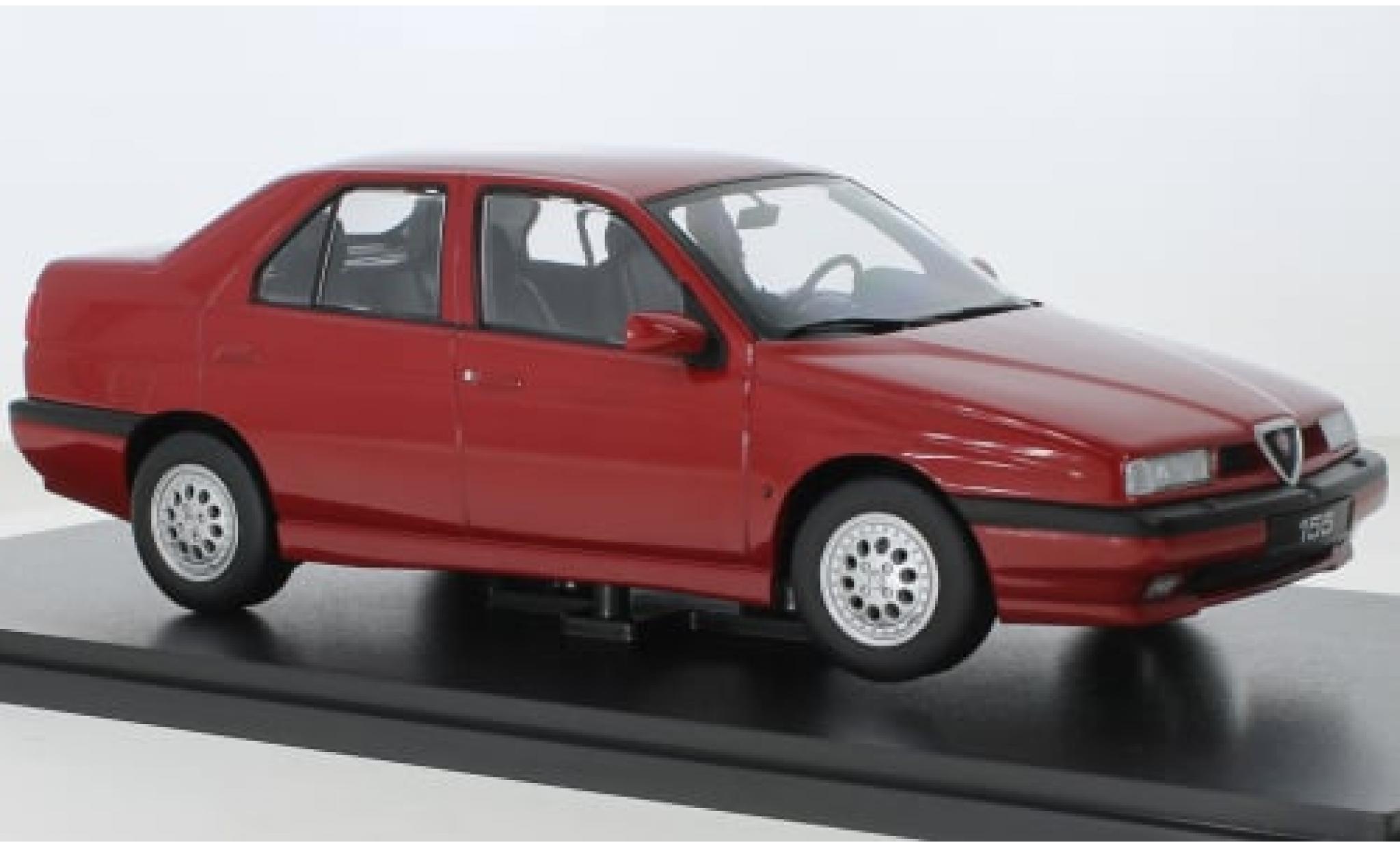 Alfa Romeo 155 1/18 Triple 9 Collection rood 1996 1:18 modelauto