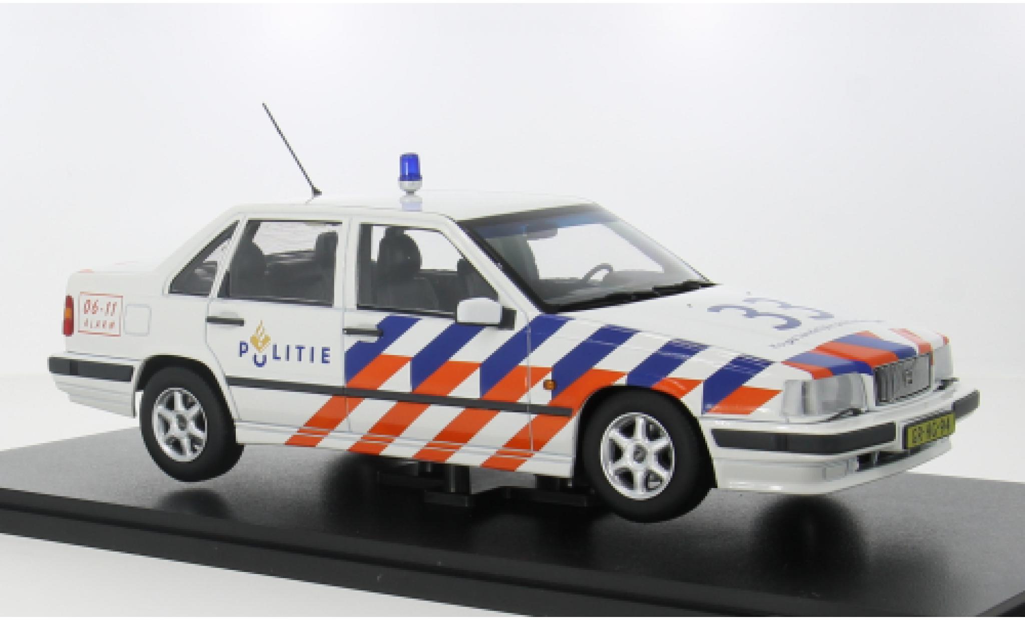 Volvo 850 1/18 Triple 9 Collection 1993 Deutch Politie 1:18 modelauto