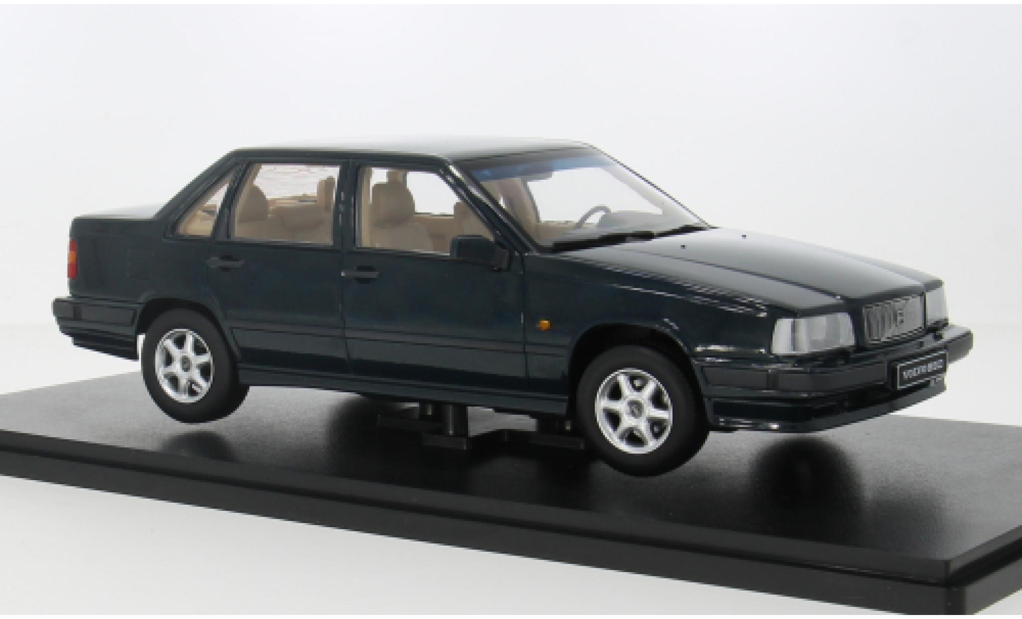 Volvo 850 1/18 Triple 9 Collection groen 1993 1:18 modelauto