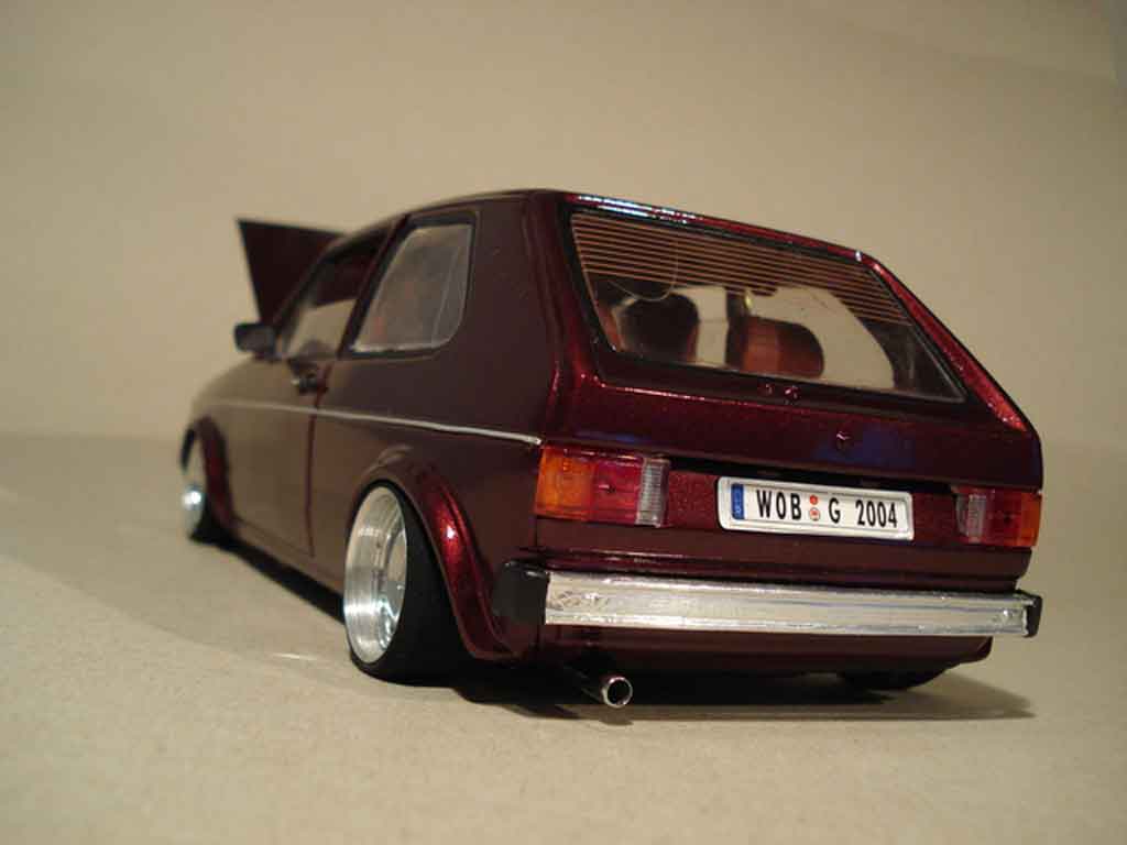 Volkswagen Golf GTI German Look bloc moteur 16s 1/18 Solido