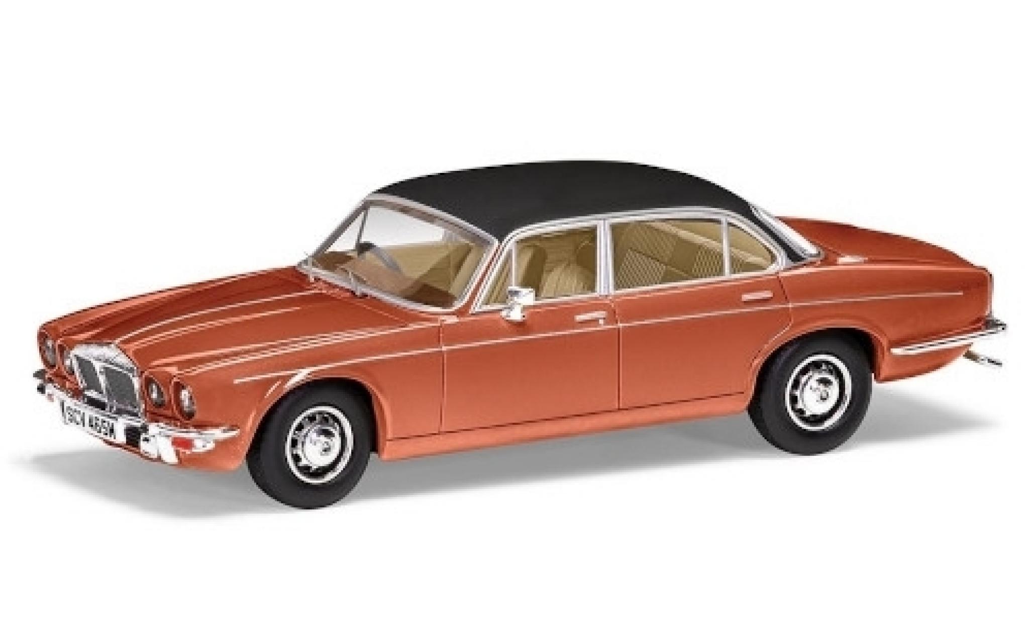 Daimler Double Six 1/43 Vanguards Series II Vanden Plas kupfer/matt-zwart RHD modelauto