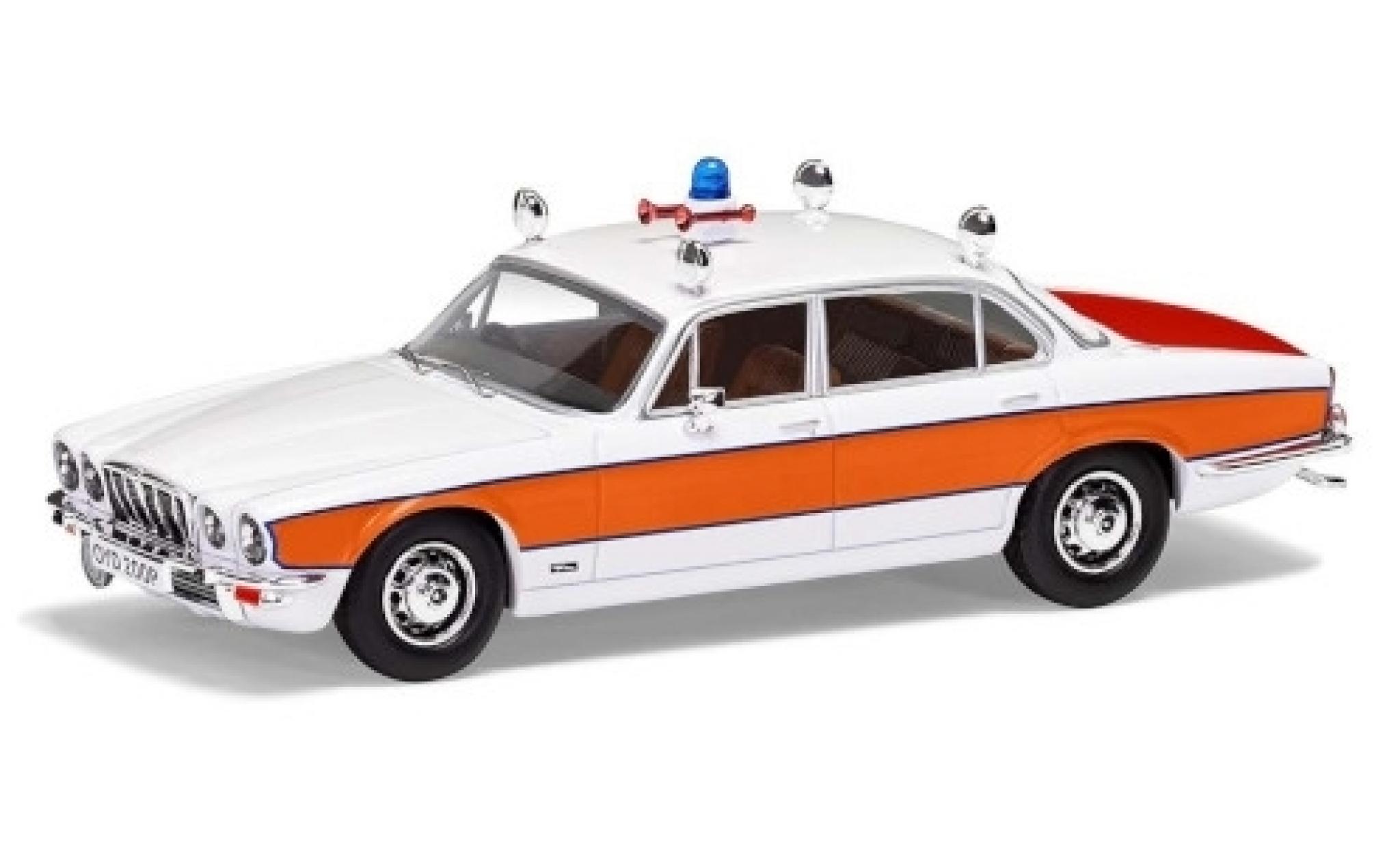 Jaguar XJ 1/43 Vanguards 6 Series 2 4.2 RHD Avon & Somerset Constabulary Politie (GB) modelauto