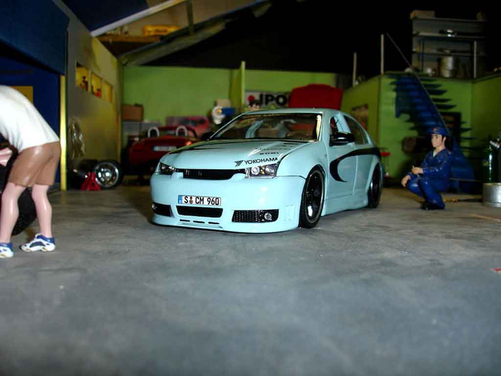 Volkswagen Bora Base show car 1/18 Revell