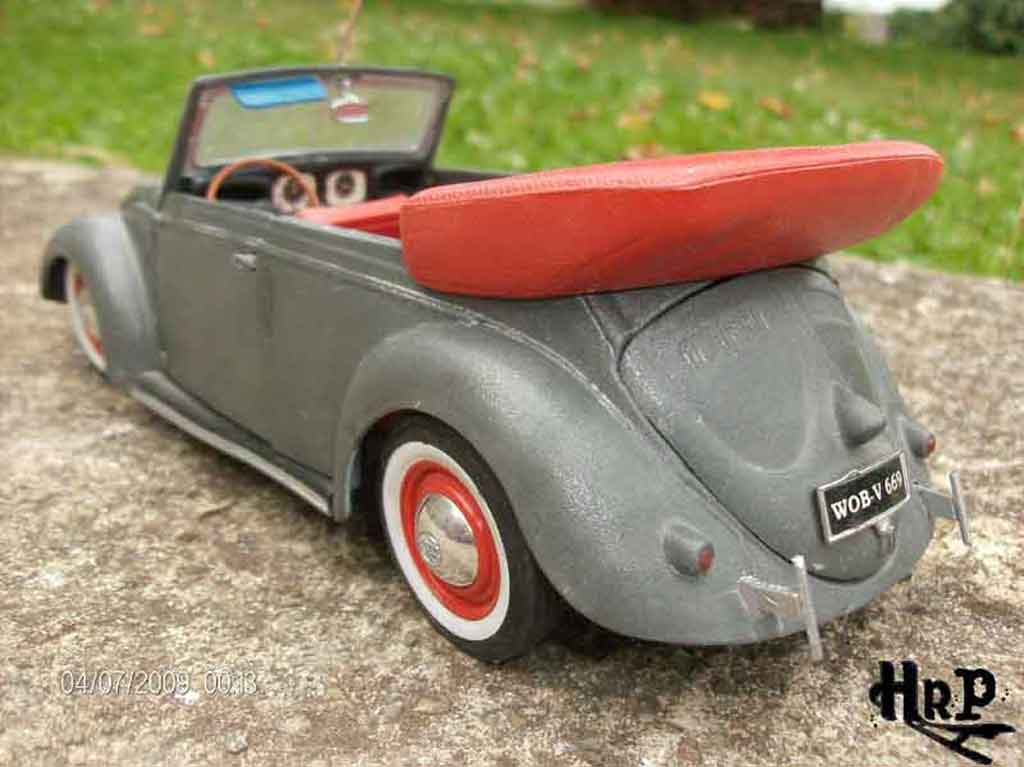 Volkswagen Kafer Base resto cal 1/18 Solido