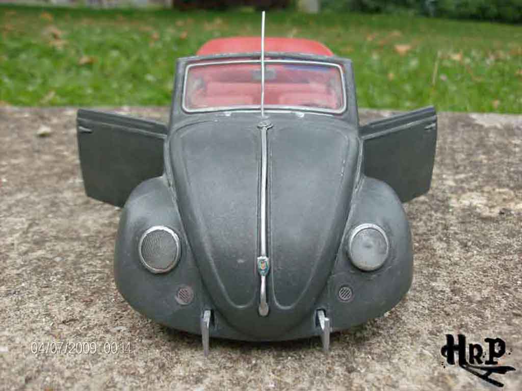 Volkswagen Kafer Base resto cal 1/18 Solido