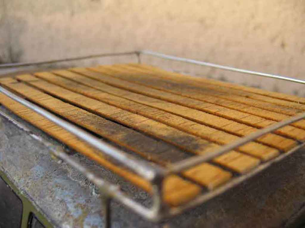 Volkswagen Combi Base 1962 rusty split 1/18 Welly