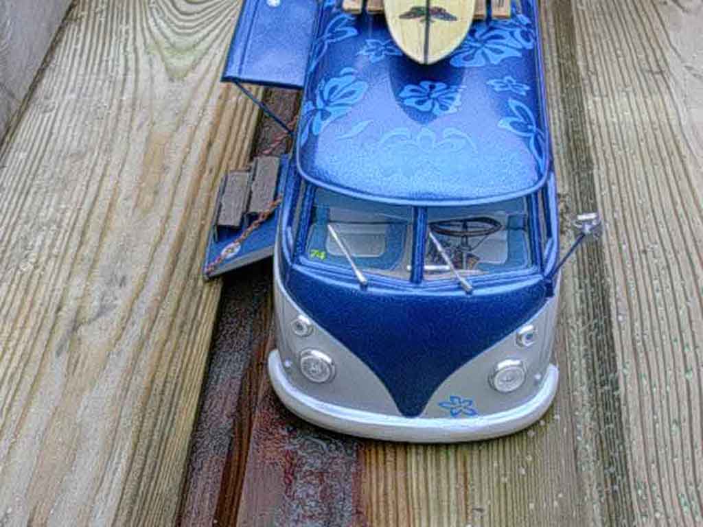 Volkswagen Combi Base hawai 1/18 Solido