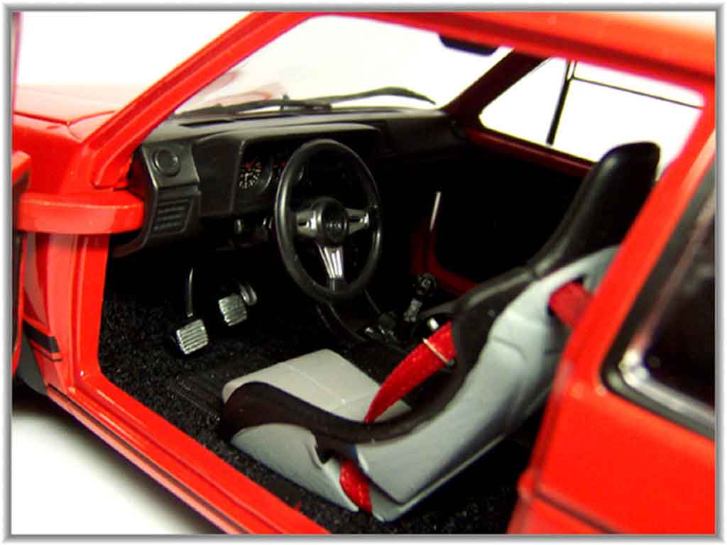 Volkswagen Golf GTI rood jantes 15 pouces ronal turbo 1/18 Solido