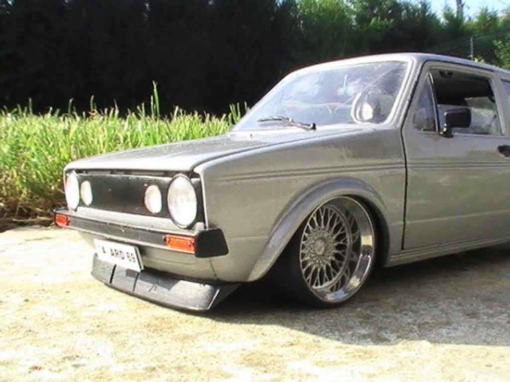 Volkswagen Golf GTI swap vr6 grijs audi jantes a deport 1/18 Solido