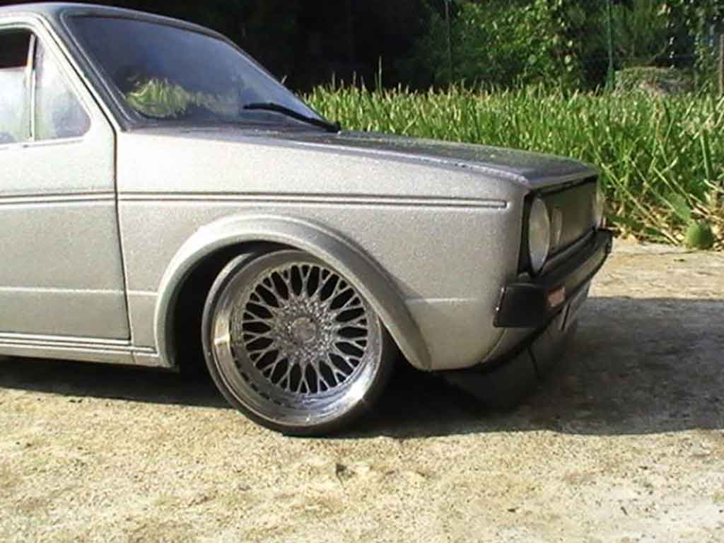 Volkswagen Golf GTI swap vr6 grijs audi jantes a deport 1/18 Solido