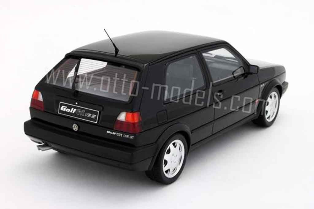 Volkswagen Golf GTI 16s zwart 1990 1/18 Ottomobile
