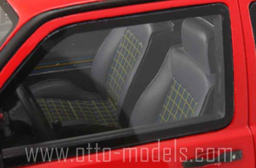Volkswagen Golf GTI rood 1990 1/18 Ottomobile