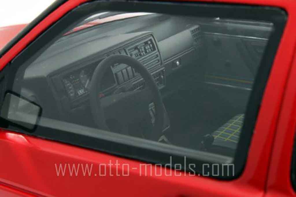 Volkswagen Golf GTI rood 1990 1/18 Ottomobile