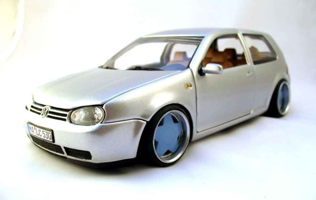 Volkswagen Golf 4 GTI 1/18 Revell 4 GTI german look jantes borbet type a modelauto