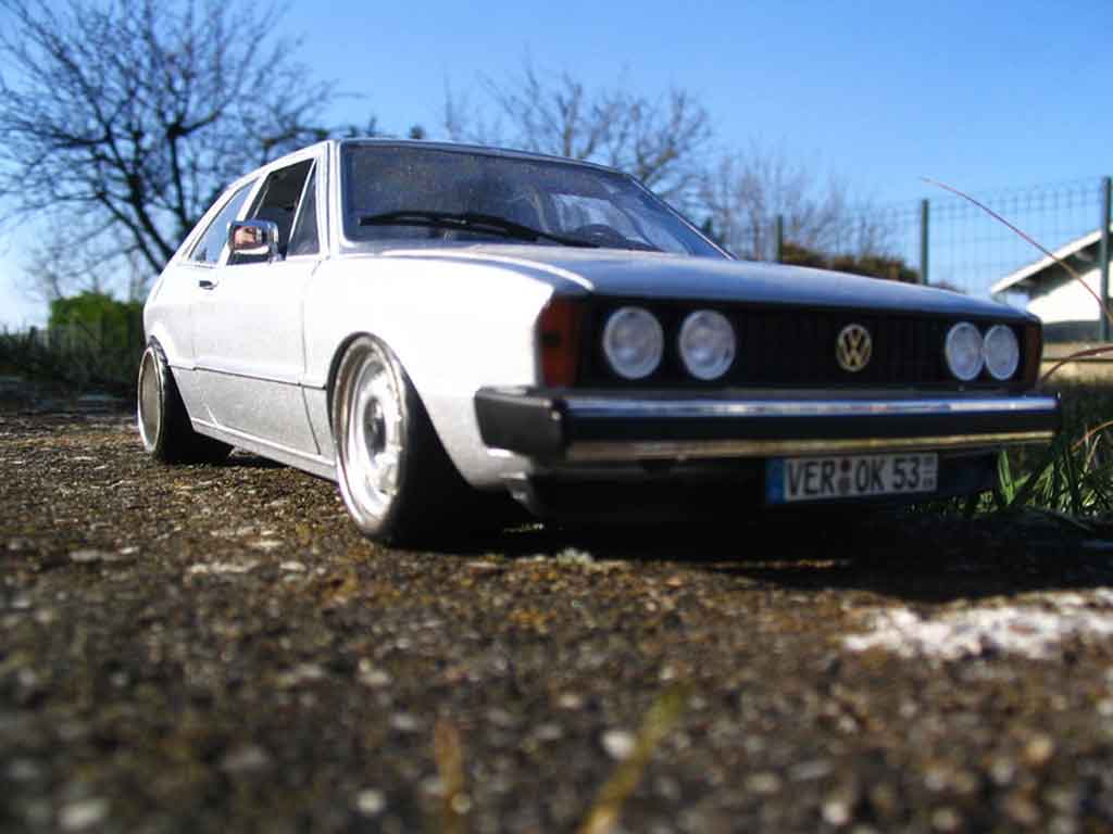 Volkswagen Scirocco GTI 1/18 Revell GTI jantes bords larges a deport modelauto