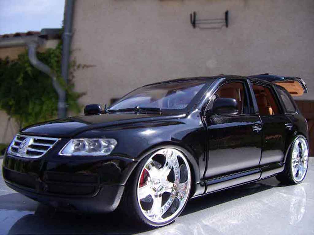 Volkswagen Touareg 1/18 Welly dub style jantes 20 pouces chromees modelauto