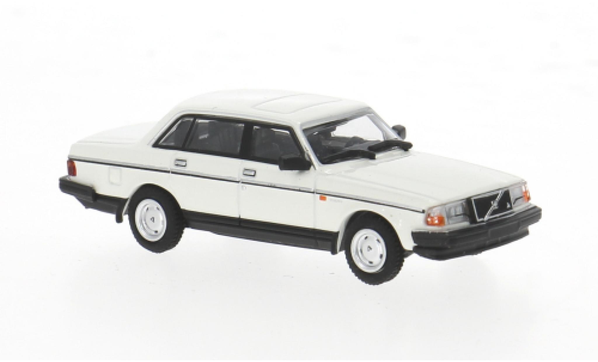 Volvo 240 1/87 Minichamps GL wit 1986 1:87 modelauto