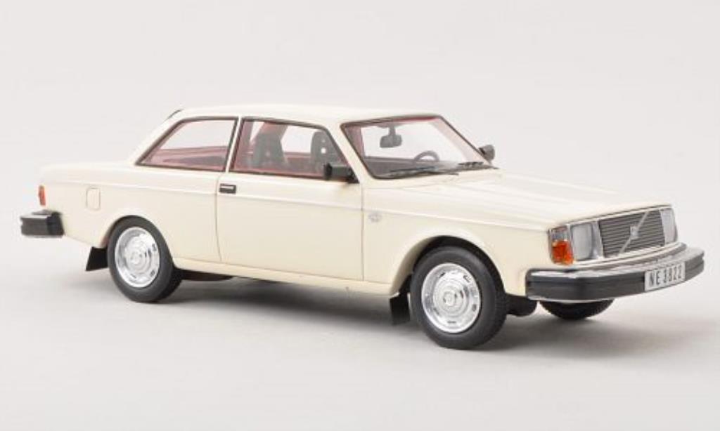 Volvo 242 1/43 Neo DL wit 1979 modelauto