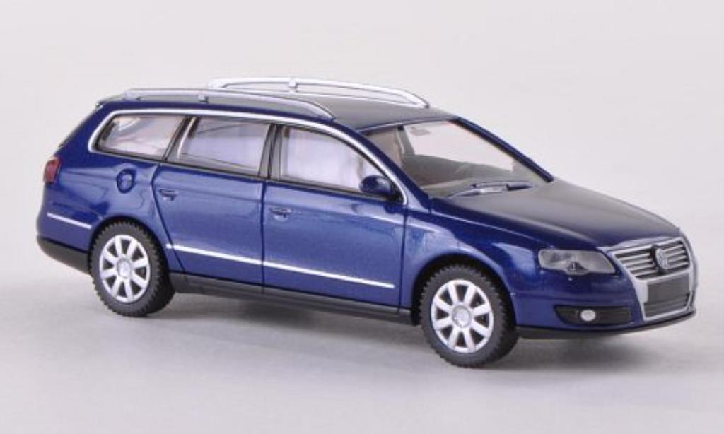 Volkswagen Passat 1/87 Wiking Variant (B6) blauw 2005 modelauto