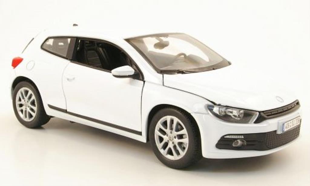 Volkswagen Scirocco 1/24 Welly 3 wit modelauto