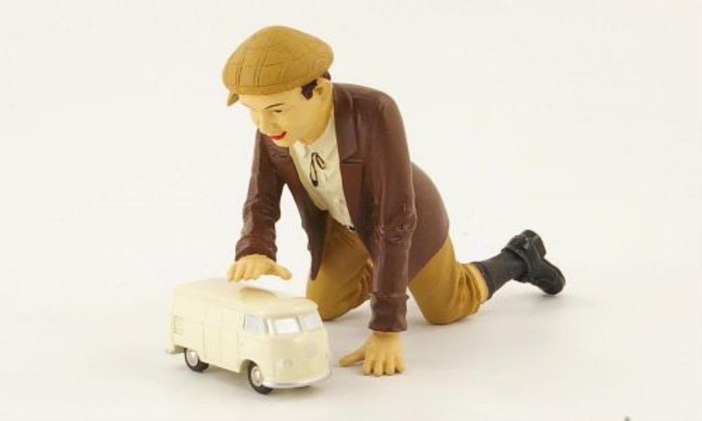 Volkswagen T1 1/90 Schuco Bestelwagen beige mit Figur modelauto